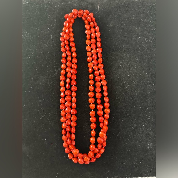 Necklace from indigenous Brazil seeds - Picture 1 of 3